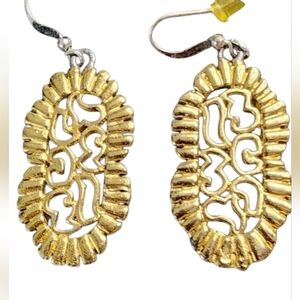 Goldtone Dangle Earrings Elegant